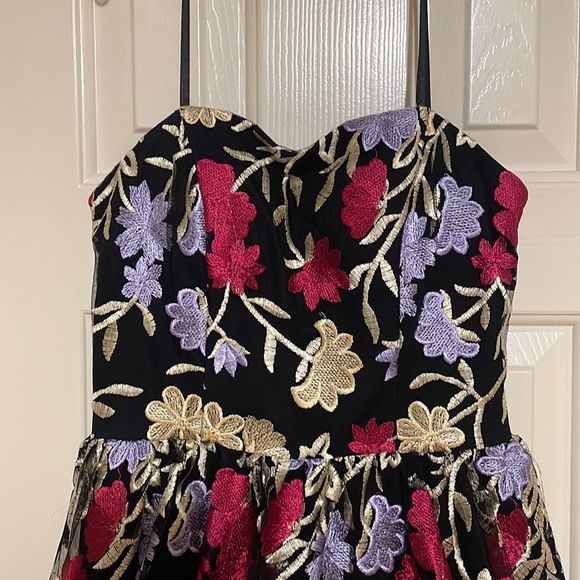 City Studios Strapless Black Floral Formal Dress Size 3 - Picture 3 of 7